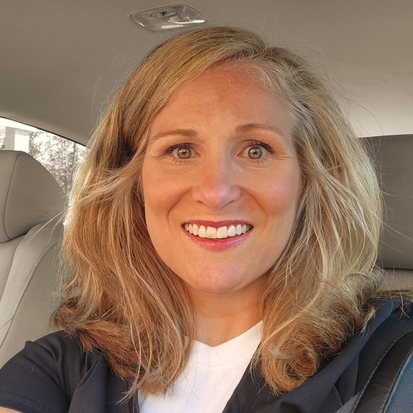 Meet your Posher, Miranda - Picture 1 of 11